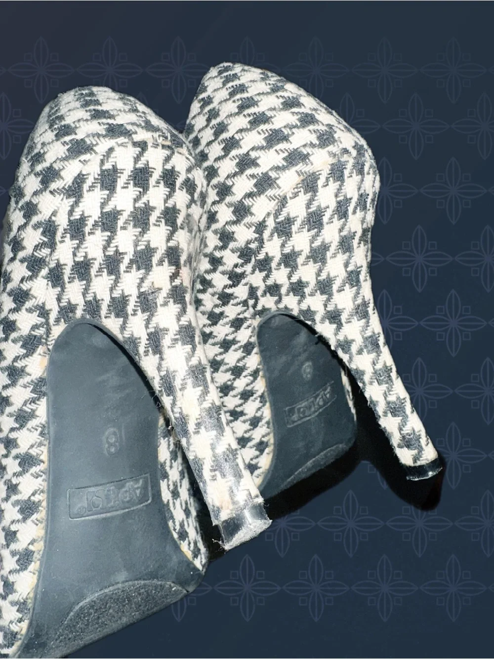 Apt. 9 Black & White Houndstooth Fabric Pointed Toe Heels with Bow